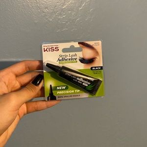 KISS Lash Adhesive